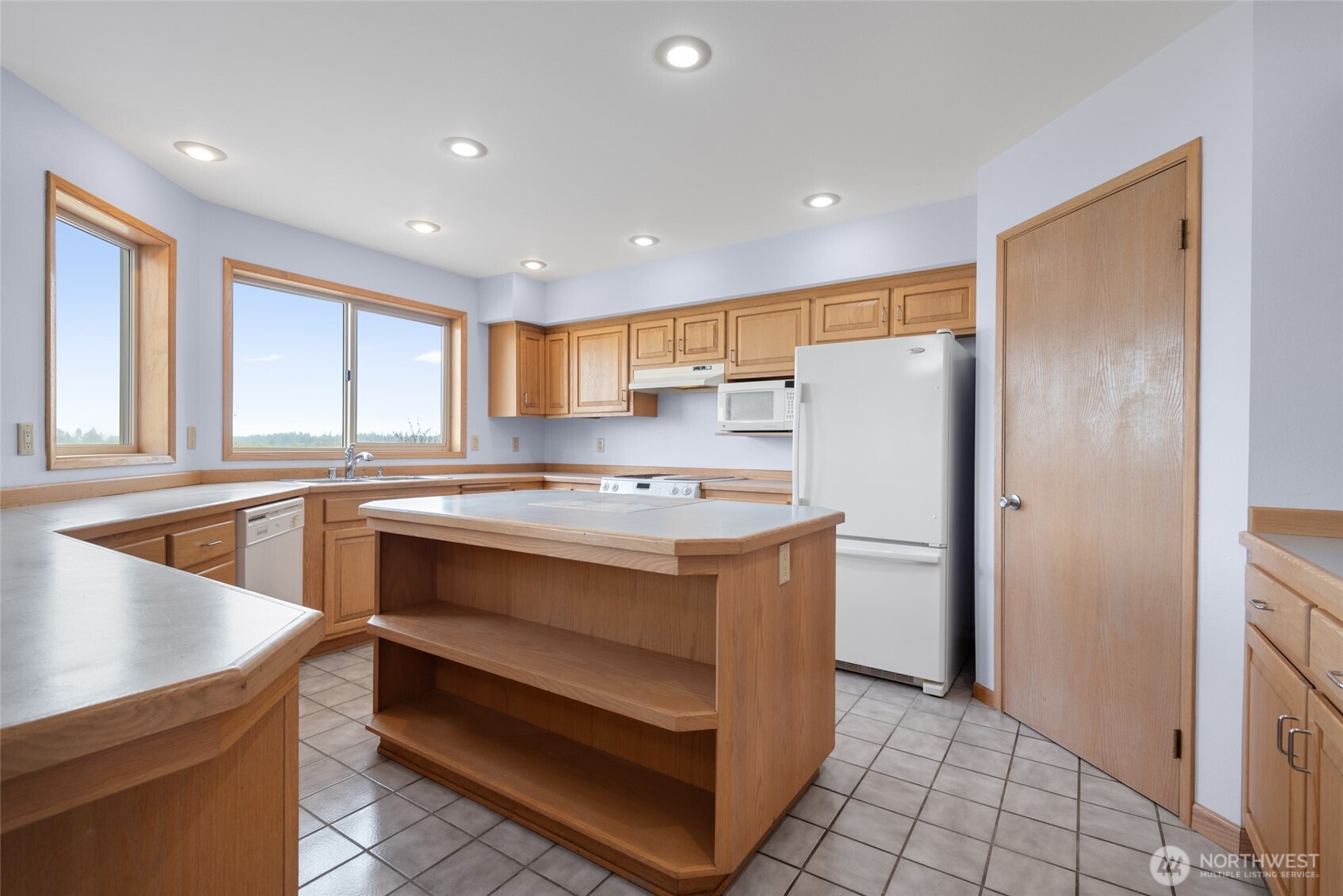 860 Hunt Road Port Angeles WA 98363