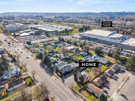 749 4th Avenue N Kent WA 98032