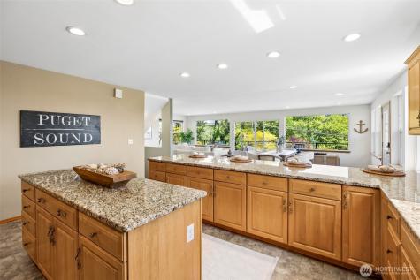 9226 Peacock Hill Avenue Gig Harbor WA 98332
