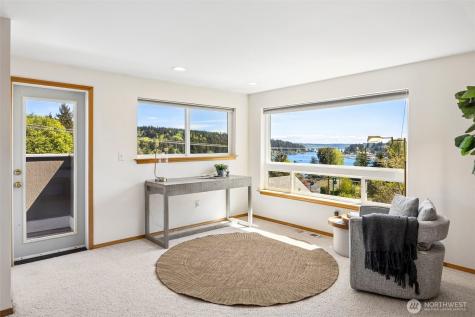 9226 Peacock Hill Avenue Gig Harbor WA 98332