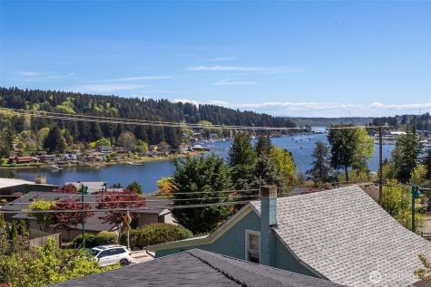 9226 Peacock Hill Avenue Gig Harbor WA 98332