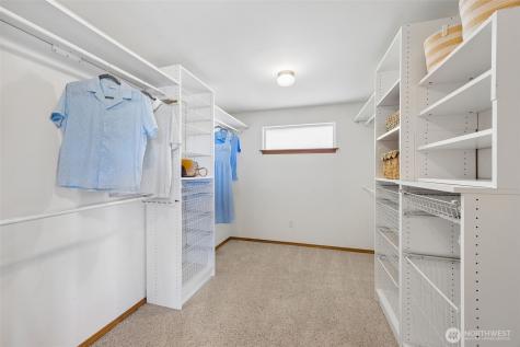 9226 Peacock Hill Avenue Gig Harbor WA 98332