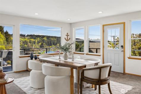 9226 Peacock Hill Avenue Gig Harbor WA 98332
