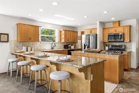 9226 Peacock Hill Avenue Gig Harbor WA 98332