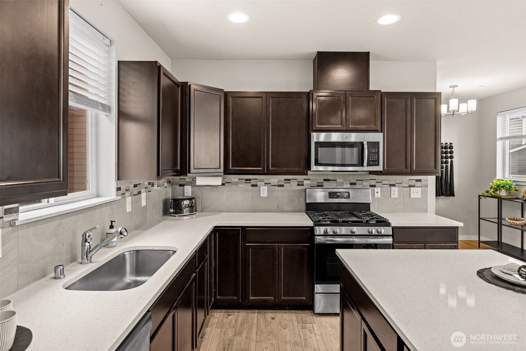 2405 Zeeden Way Bremerton WA 98310