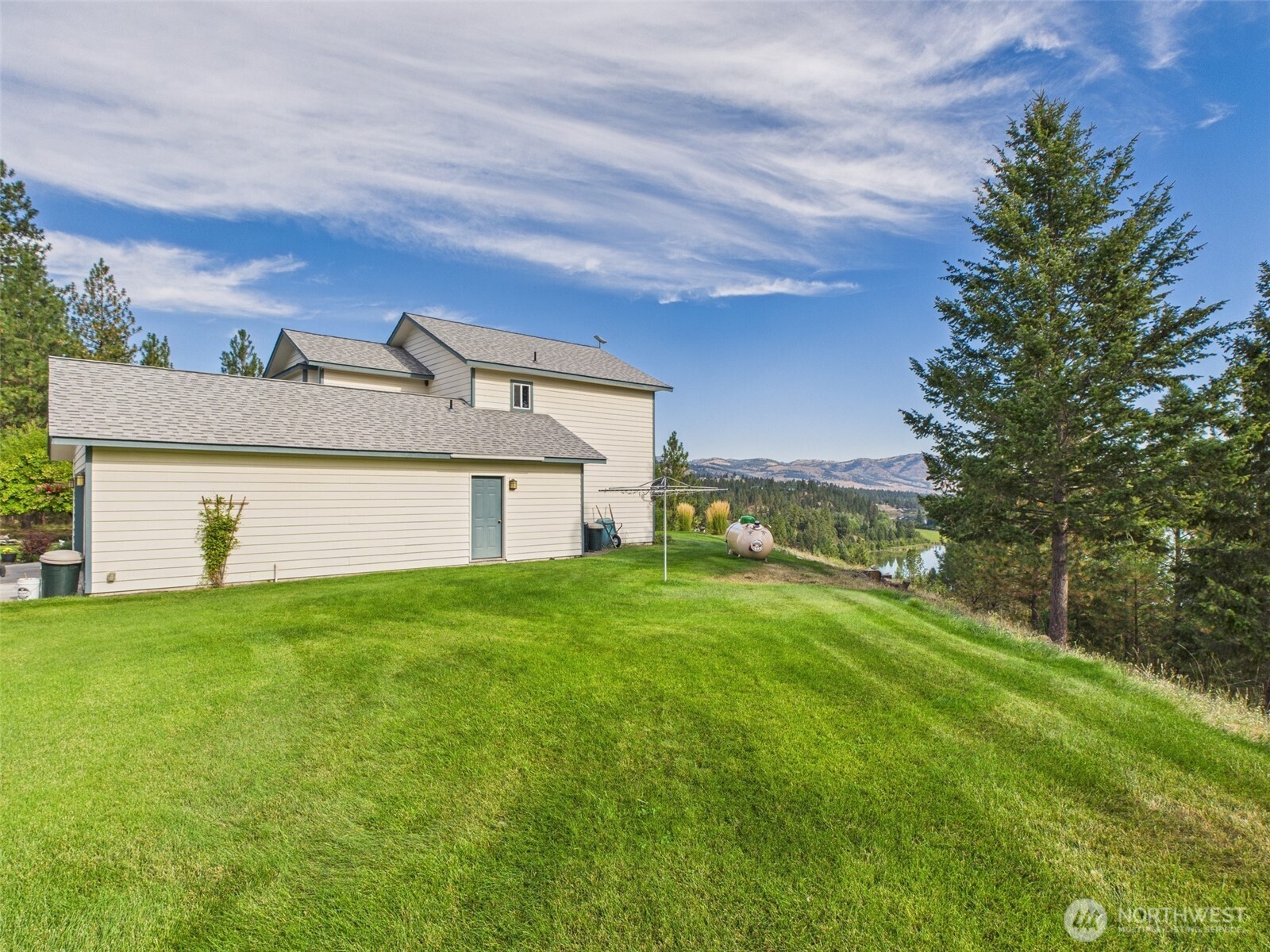 154 W Curlew Lake Road Republic WA 99166