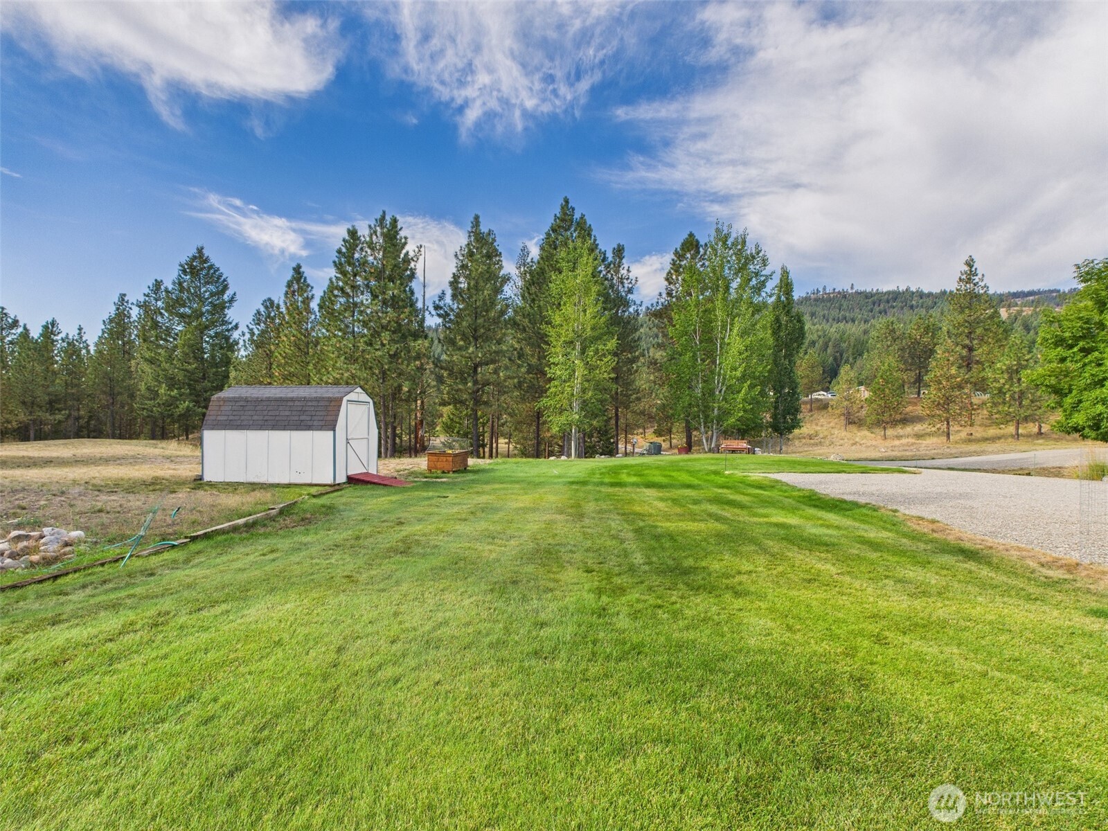 154 W Curlew Lake Road Republic WA 99166