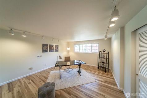 17452 NE 12th Street Bellevue WA 98008
