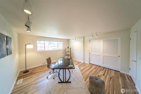 17452 NE 12th Street Bellevue WA 98008