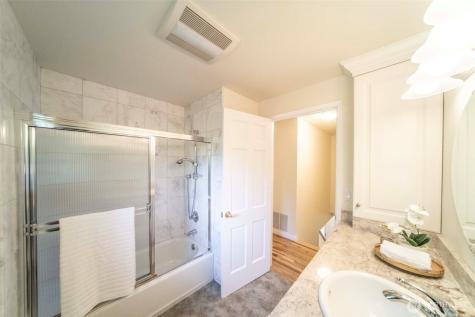 17452 NE 12th Street Bellevue WA 98008