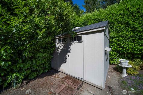 17452 NE 12th Street Bellevue WA 98008