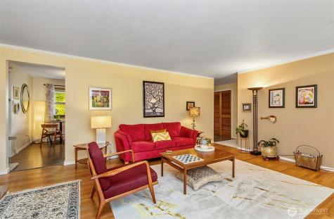 1202 Pine Avenue Snohomish WA 98290