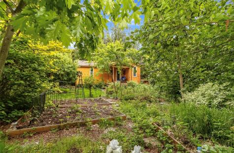 1202 Pine Avenue Snohomish WA 98290