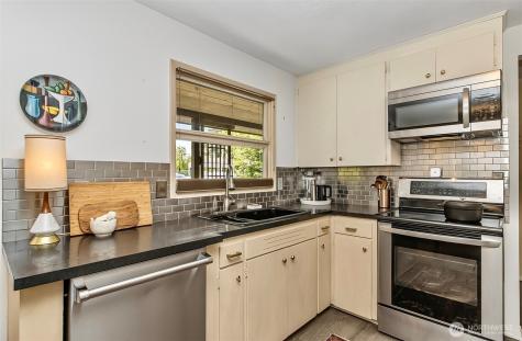 1202 Pine Avenue Snohomish WA 98290