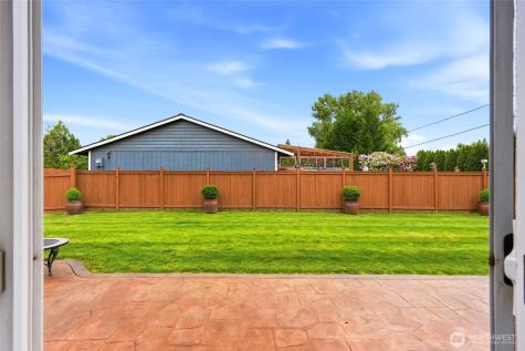 6627 95th Street NE Marysville WA 98270