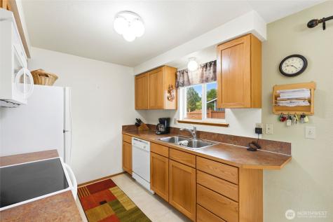 6627 95th Street NE Marysville WA 98270