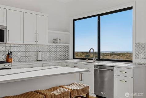 1409 S Cohasset Crest Westport WA 98595