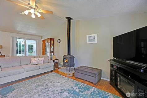 2976 Janet Avenue Camano Island WA 98282
