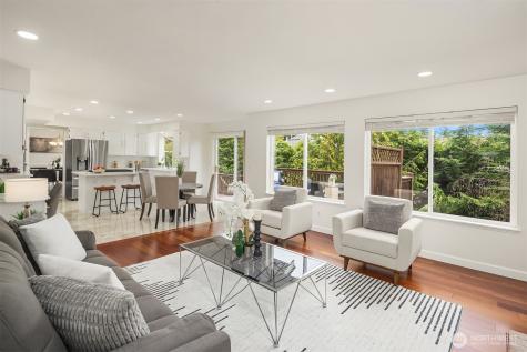 1734 Ilwaco Avenue NE Renton WA 98059