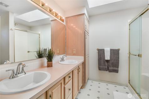 9903 Marine Drive Marysville WA 98271