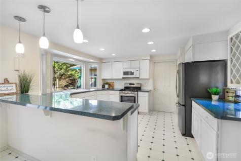 9903 Marine Drive Marysville WA 98271