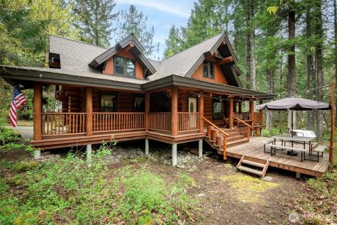 107 Goat Rocks Drive Packwood WA 98361