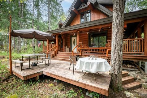 107 Goat Rocks Drive Packwood WA 98361