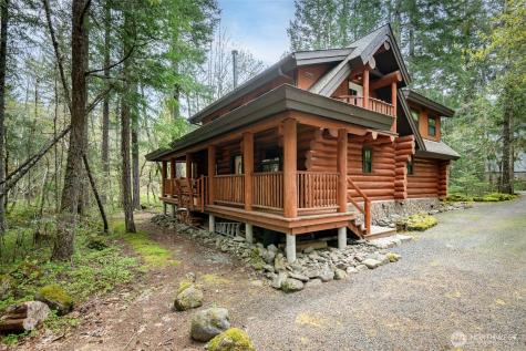 107 Goat Rocks Drive Packwood WA 98361