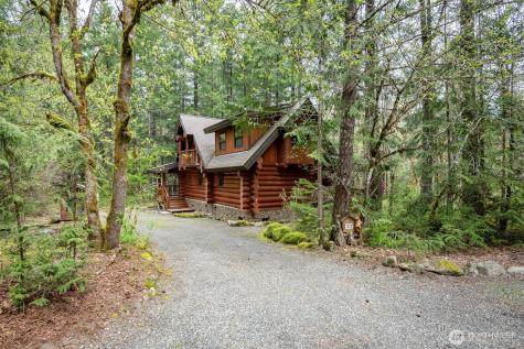 107 Goat Rocks Drive Packwood WA 98361
