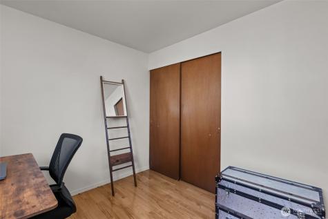 16022 126th Avenue SE Renton WA 98058