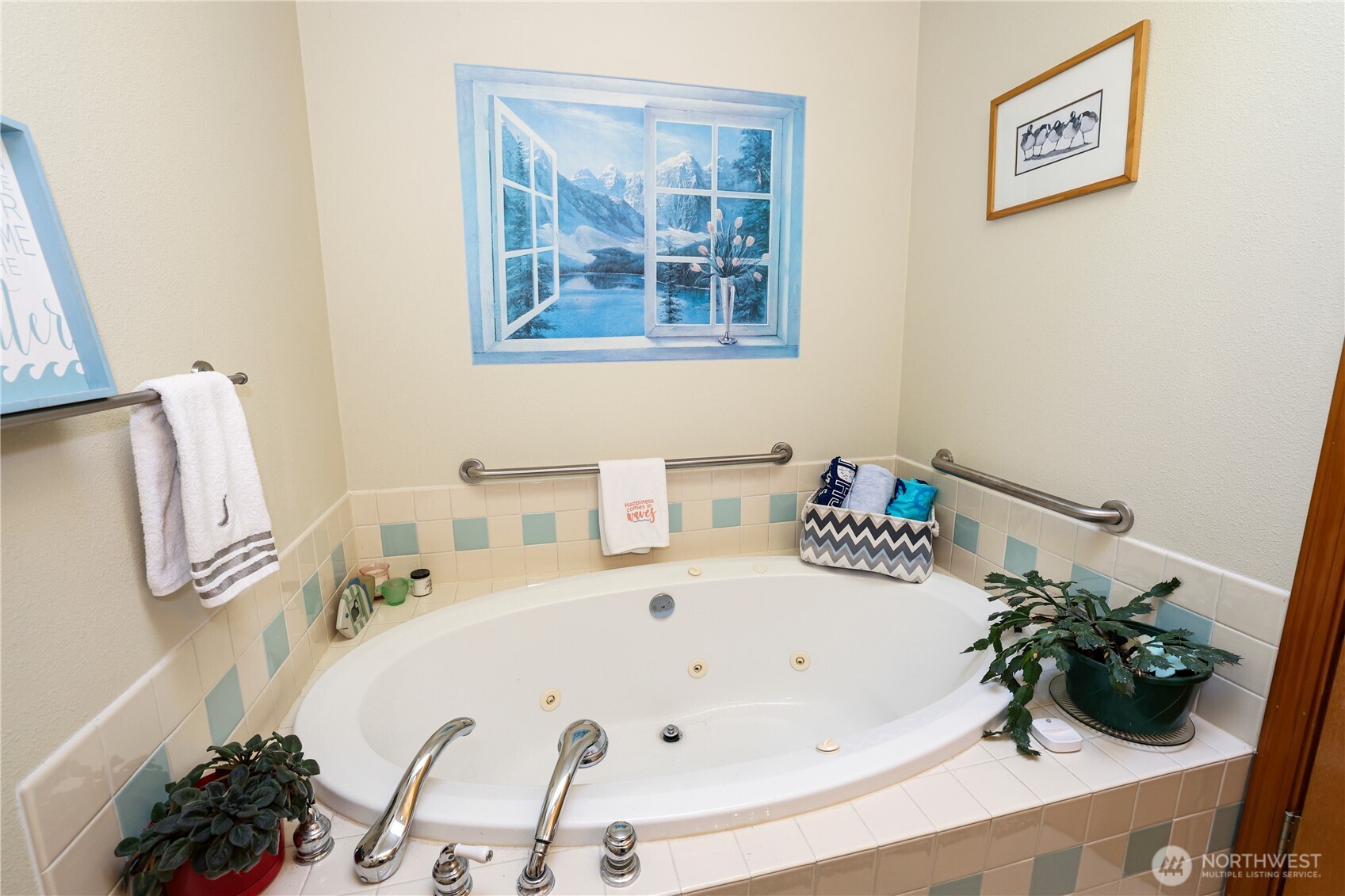 160 Dolphin Avenue NE Ocean Shores WA 98569