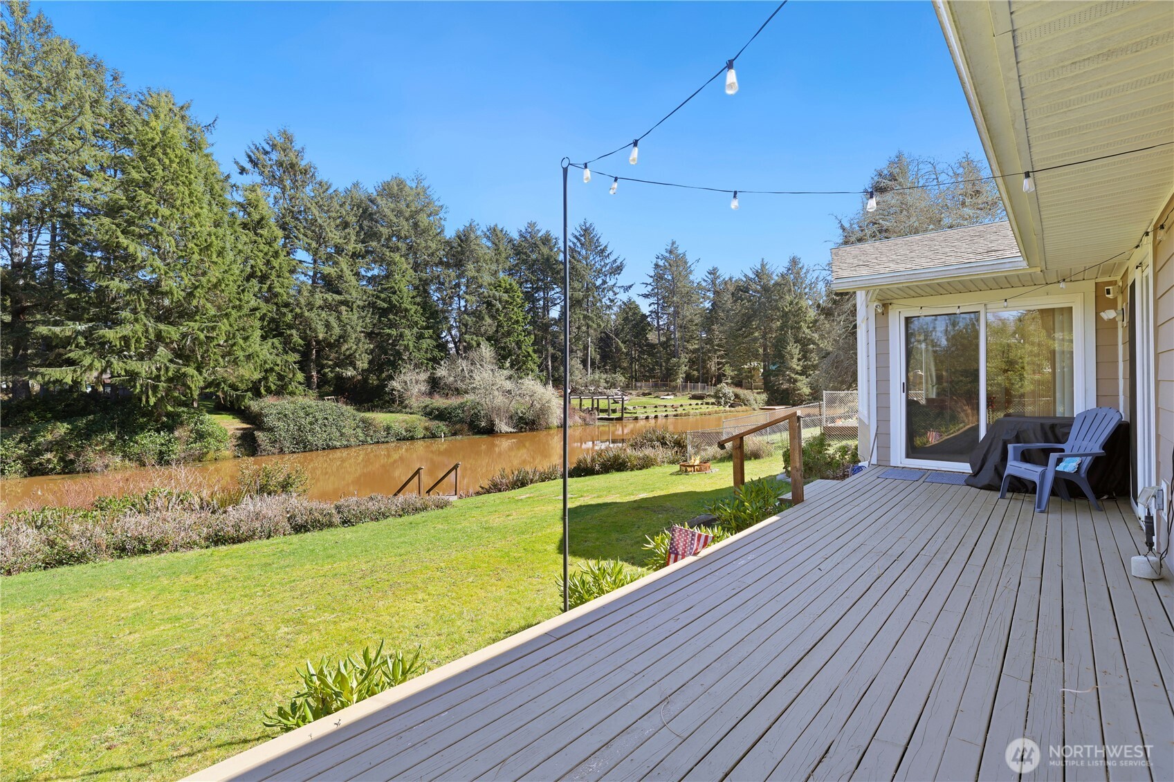 160 Dolphin Avenue NE Ocean Shores WA 98569