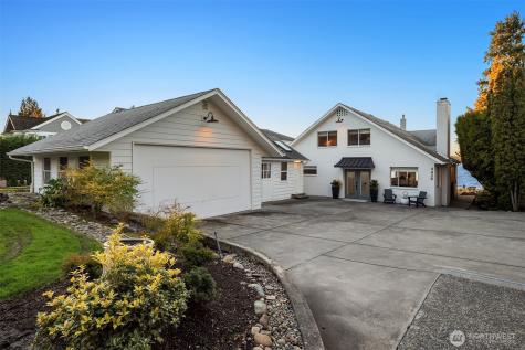 4429 91st Avenue NE Yarrow Point WA 98004