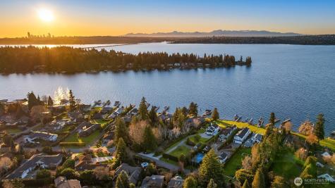 4429 91st Avenue NE Yarrow Point WA 98004