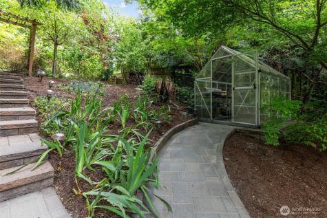 15811 20th Place W Lynnwood WA 98087
