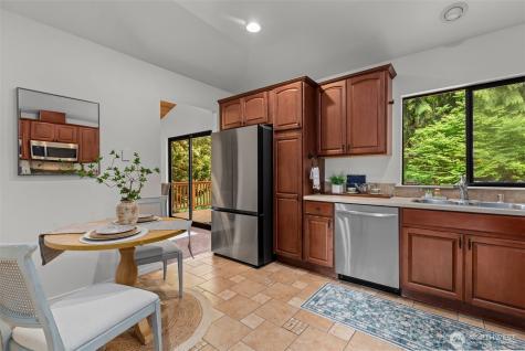 15811 20th Place W Lynnwood WA 98087