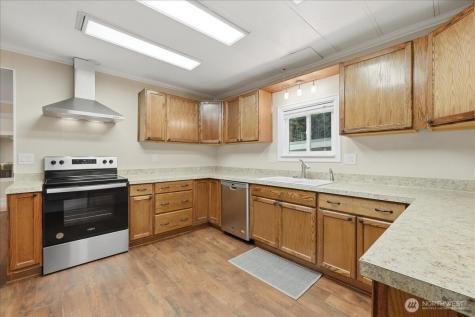 12322 122nd Avenue Ct E Puyallup WA 98374
