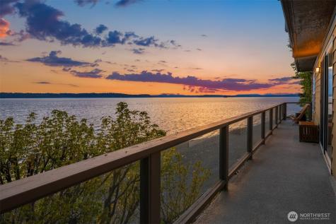 10835 Arroyo Beach Place SW Seattle WA 98146