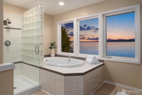 10835 Arroyo Beach Place SW Seattle WA 98146