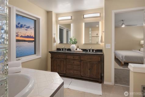 10835 Arroyo Beach Place SW Seattle WA 98146