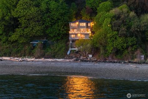 10835 Arroyo Beach Place SW Seattle WA 98146