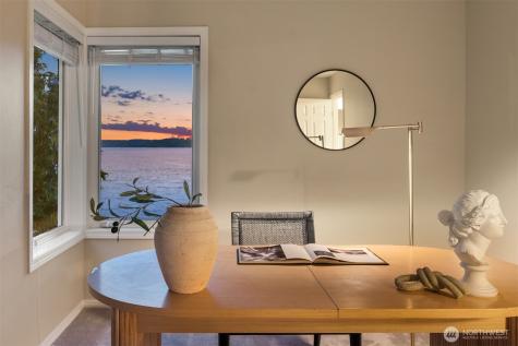 10835 Arroyo Beach Place SW Seattle WA 98146