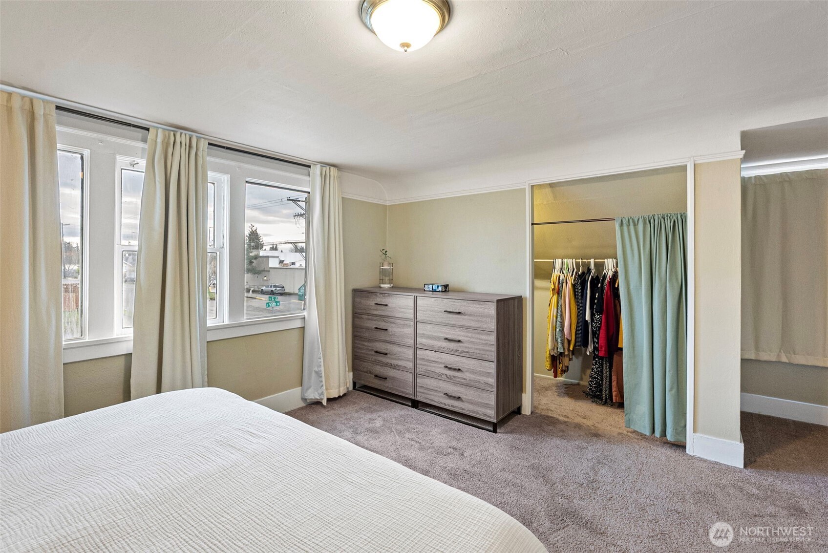 531 S 55th Street Tacoma WA 98408