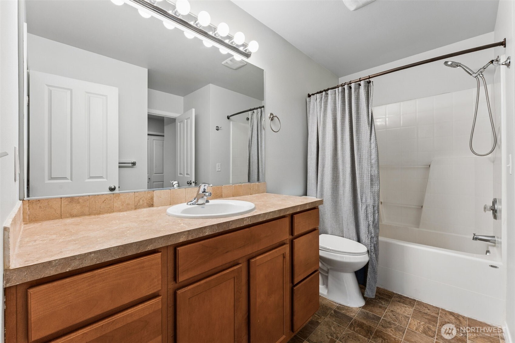 8704 Stockholm Lane NE Lacey WA 98516