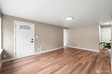 15401 2nd Avenue NE Shoreline WA 98155