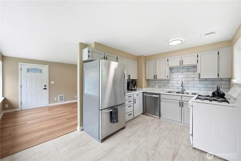 15401 2nd Avenue NE Shoreline WA 98155