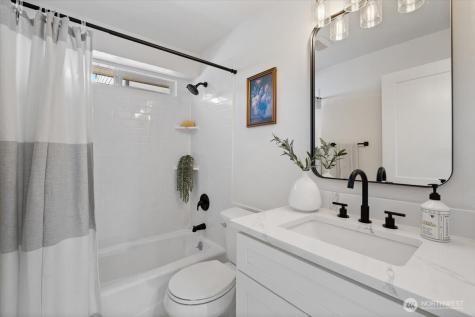 2701 NE 110th Street Seattle WA 98125