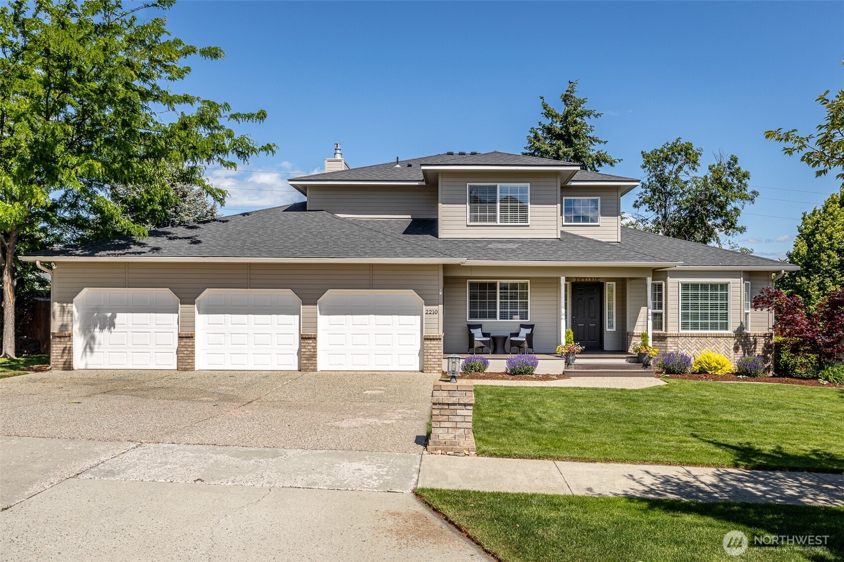 2210 Stephanie Brooke Wenatchee WA 98801