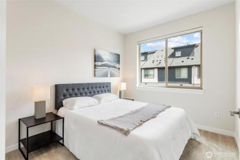 966 6th Avenue NE Issaquah WA 98029