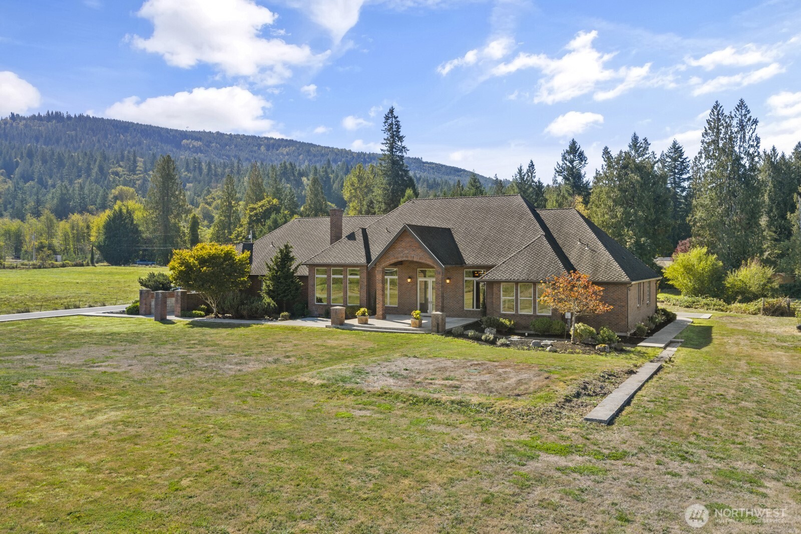 31918 SE 44th Street Fall City WA 98024